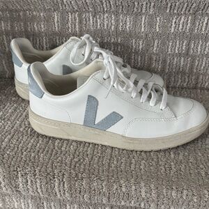 Veja Women's White and Light Blue Casual Sneakers
